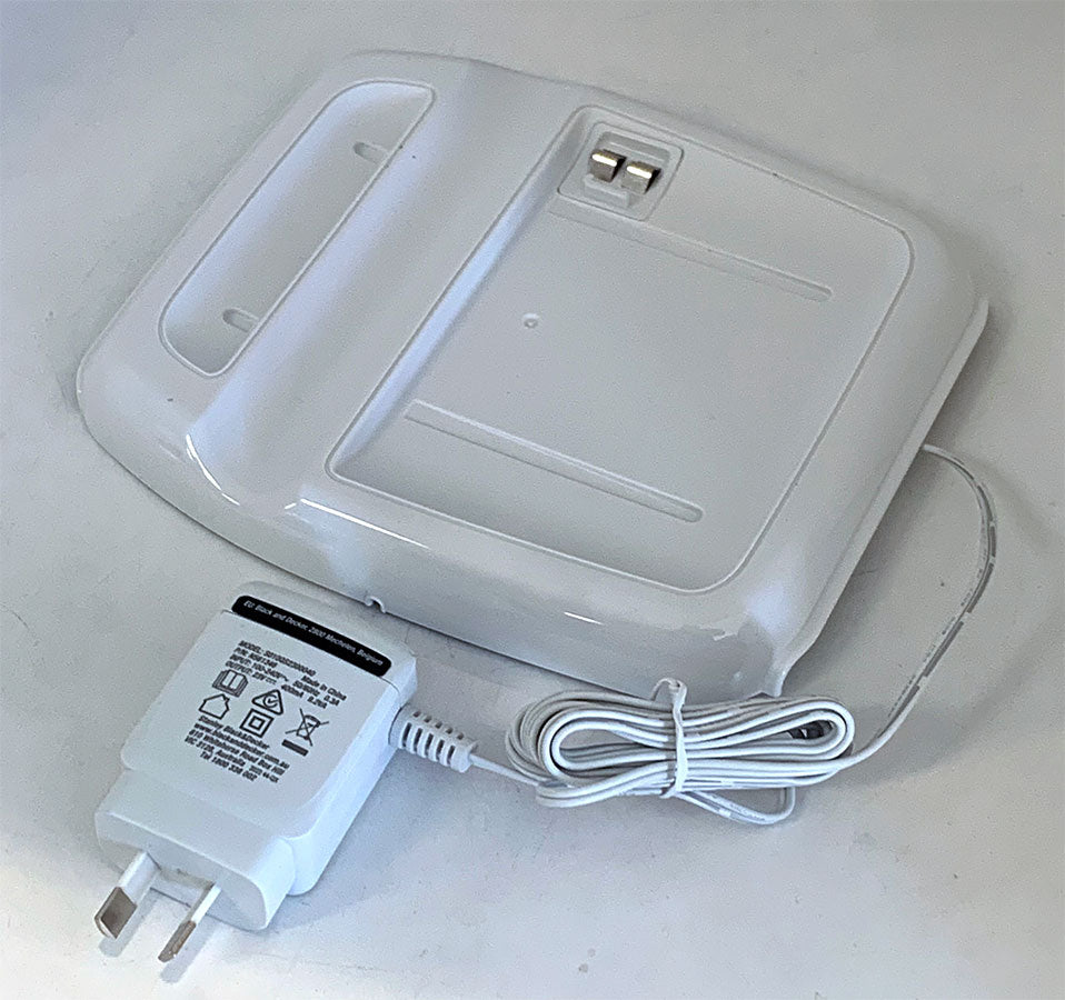 Black and Decker PD1820L-XE 18V Lithium Flexi Dustbuster Vacuum Charger and Base (N925278)