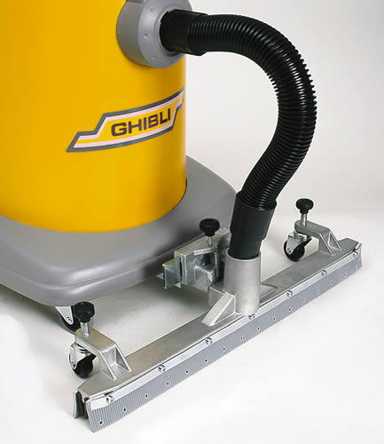 Ghibli 35 Litre Wet and Dry Plastic Commercial Vacuum Cleaner with Outrigger (V-AS9P-CBN-OUTRIGGER)