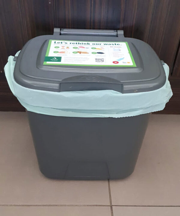 Bonnie Bio 30L Compostable Bin & Rubbish Bags – Roll of 15 (BB-30L)