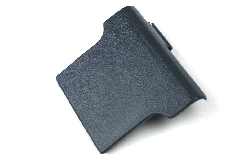 Lux D746 Vacuum Cord Retract Flap (33332801)