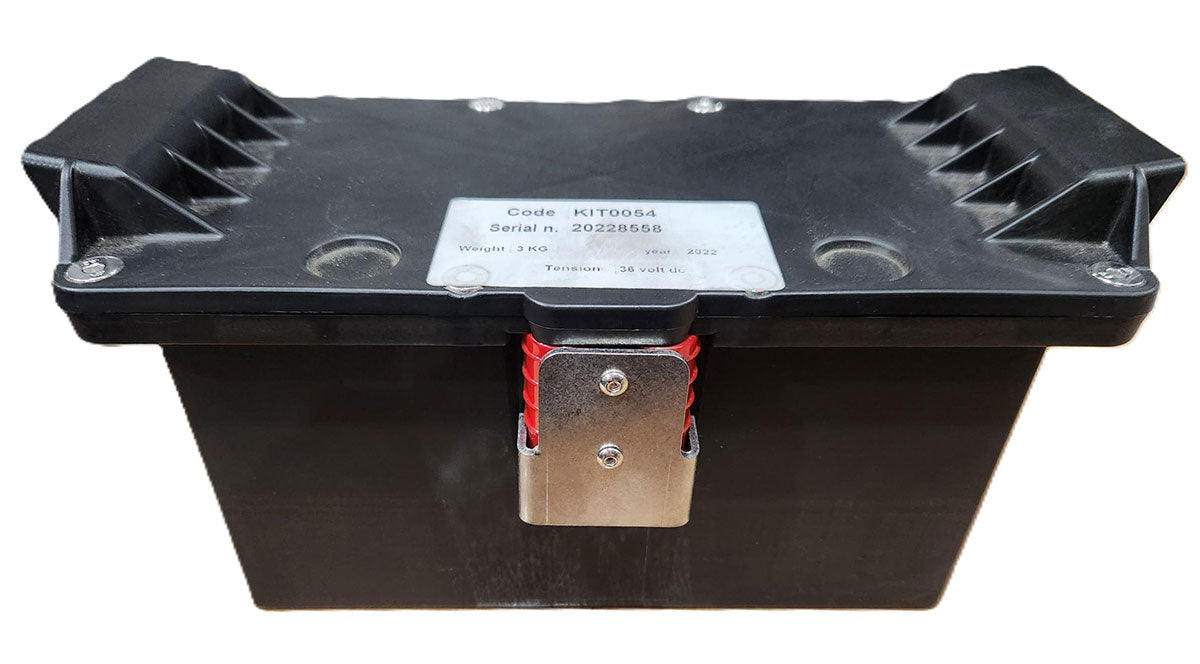 Mira 40 Scrubber Dryer Replacement Battery (VMIRA-KIT0054)